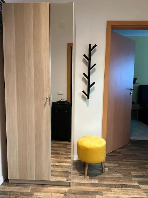 Stylish Newly Renovated Apt Feels Like Second Home Bucharest